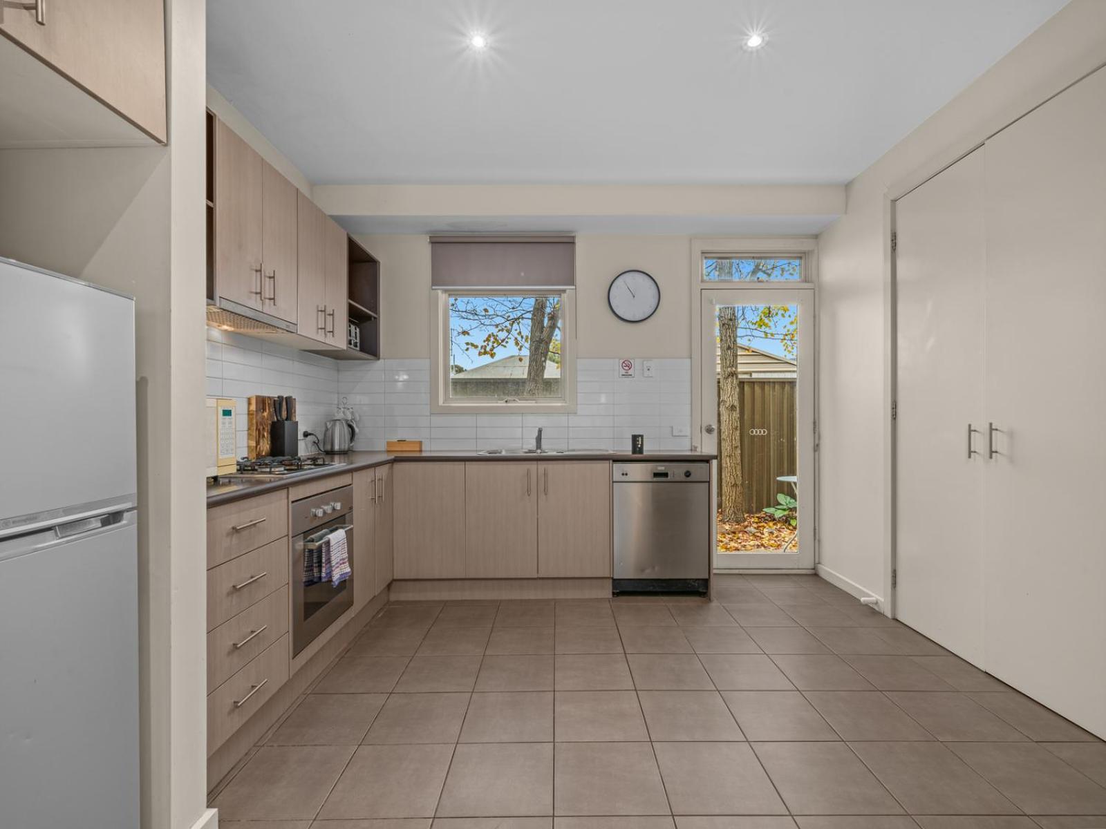 Central Shepparton Apartments Экстерьер фото